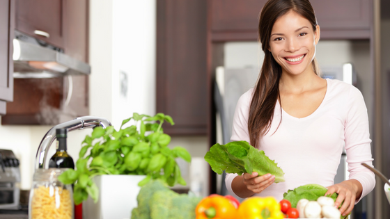 8 Benefits of Cooking at Home